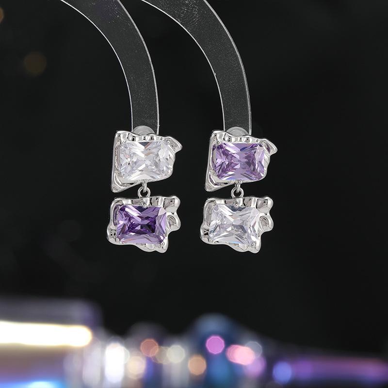 Women's Light Luxury Design Elegant Inlaid Zircon Square Earrings Fashionable and Versatile Niche Design Earrings