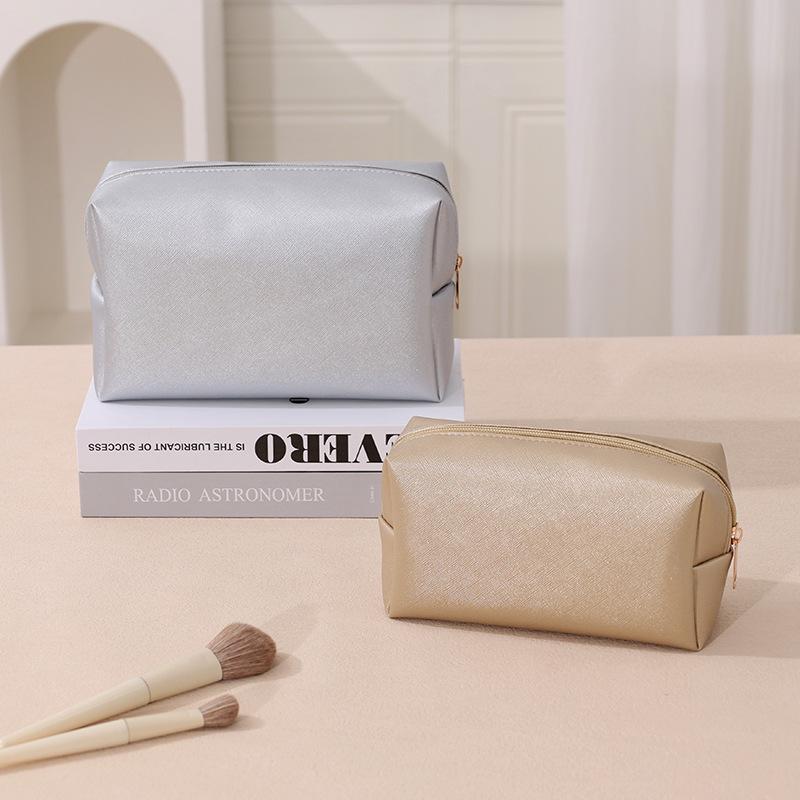 Large Capacity Makeup & Skincare Travel Bag - Portable Toiletry Organizer