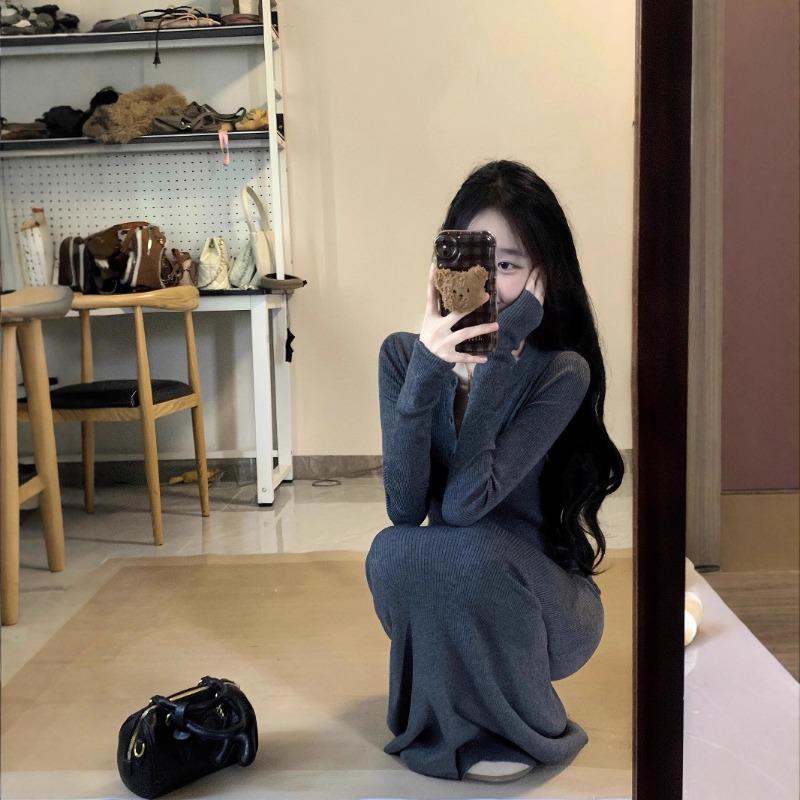 Gray knitted dress autumn and winter small man high sense long sleeve waist unique chic temperament long skirt