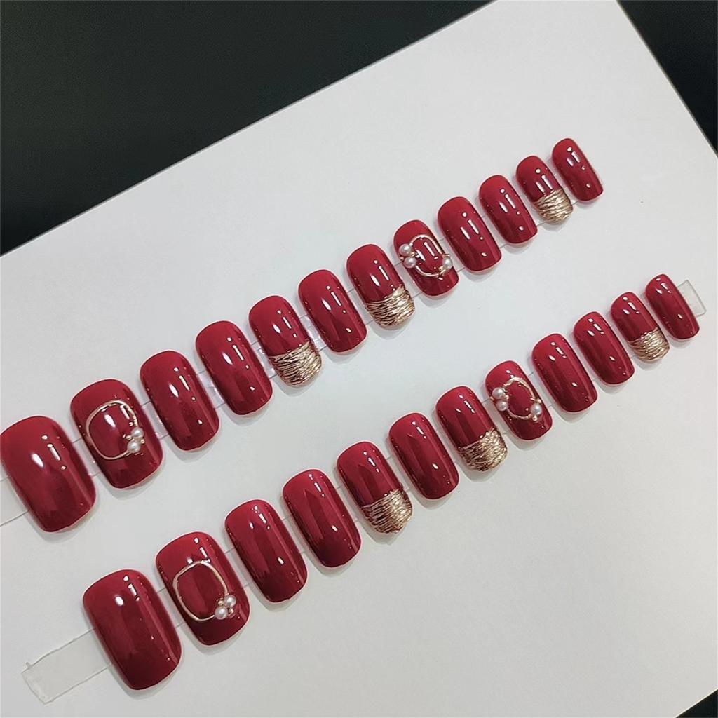 Mid-length Red False Nail Imitation Pearl Gold Line Reusable Artificial Nail for Hand Decoration Nail Art