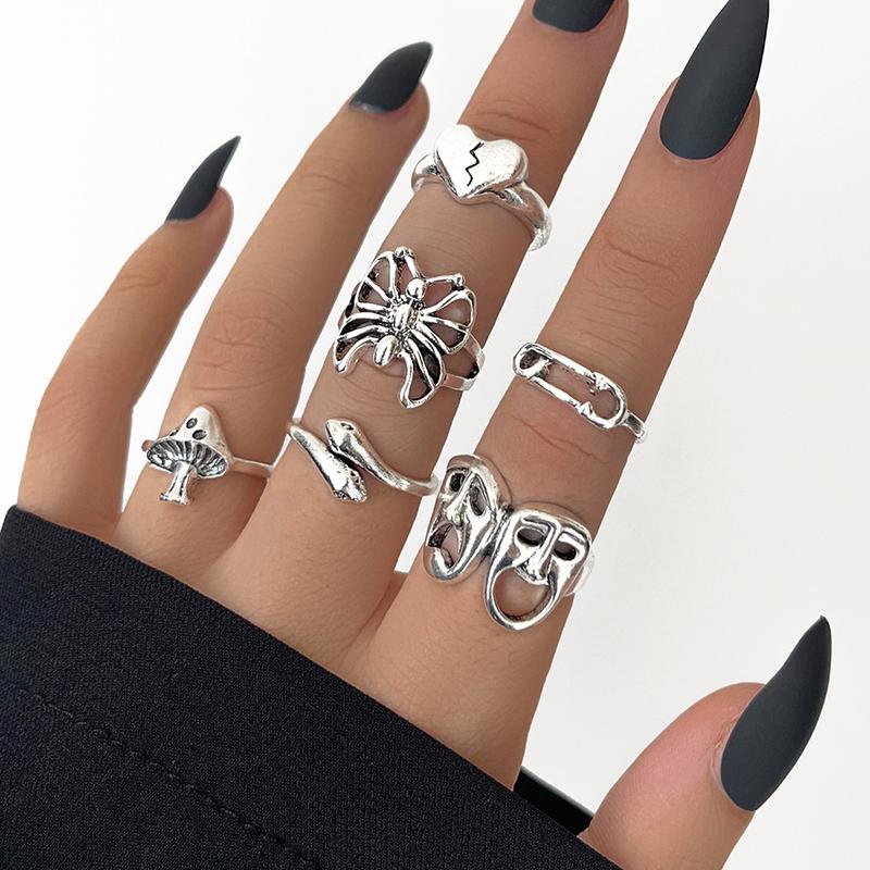 Vintage Punk Metal Multi Element Ring Set For Women Men Antique Silver Color Butterfly Snake Skull Finger Rings Gothic Jewelry
