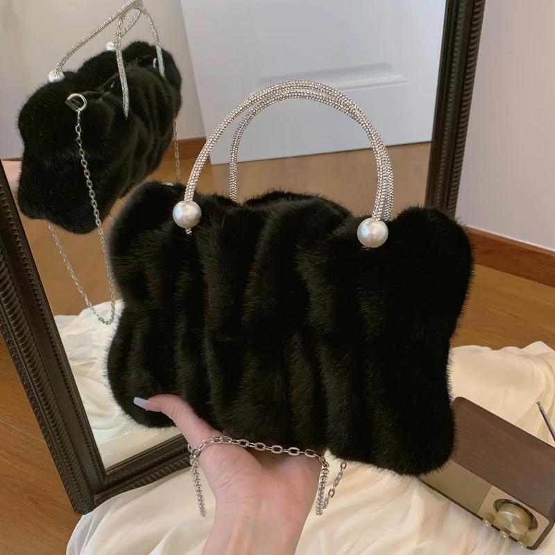 Exquisite square velvet high-quality fur sense luxury new shoulder bags for women simple