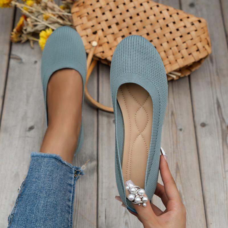 Large size autumn new flat bottom round head set feet shallow mouth fly weaving casual versatile single shoes women