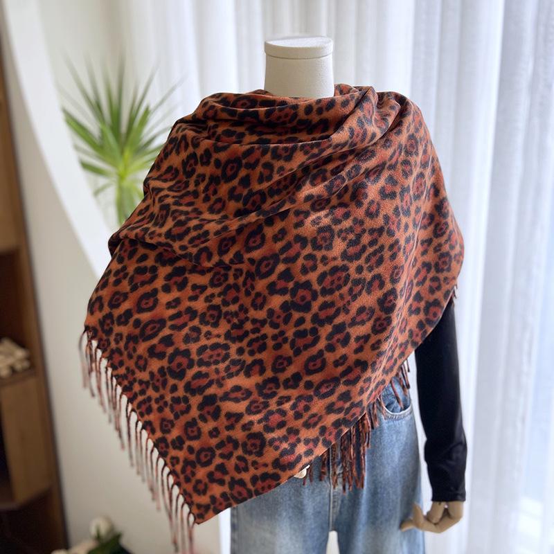 

Женский шарф с леопардовым принтом, осенне-зимний, из искусственного кашемира, с принтом, с бахромой, шаль, европейский и американский теплый шарф