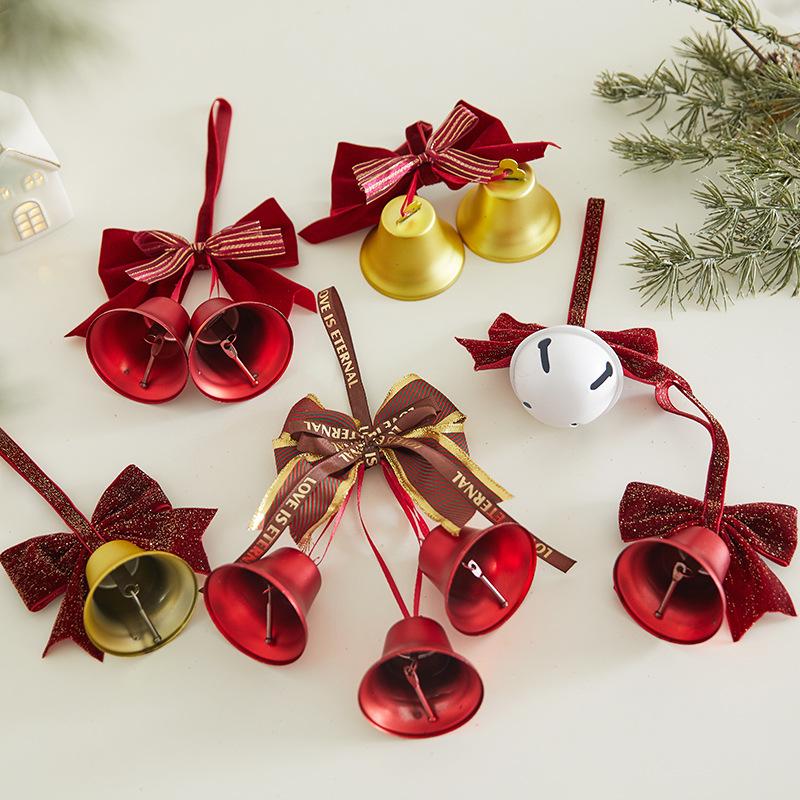 Christmas Creative Ornaments for Christmas Tree, Bow-shaped Ironwork Circular Bell Pendant, Festive Scene Decoration