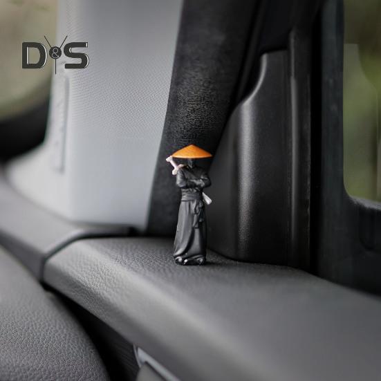 Car Dashboard Ornament Figure Sculpture Waterproof Easy To Clean Dollhouse Statue Office Desk Decoration