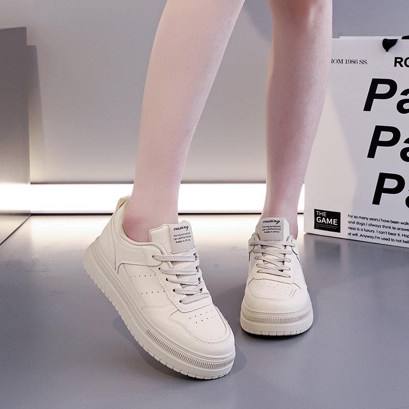 2025 spring little white shoes new Korean version ins female students height increase platform sports board shoes casual shoes female G7610