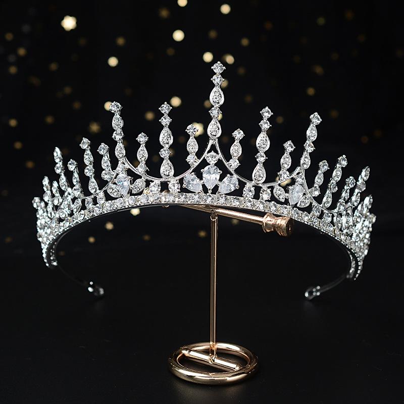 Braut Feenhaft und Elegant Waldkrone Hochzeit Hochzeitskleid Abendessen Reise Fotografie Stil Krone Kopfschmuck