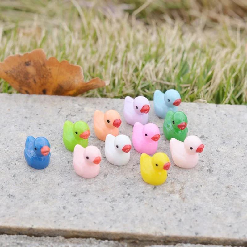 

50/100 ШТ Мініатюрні фігурки качок з мохом і мікроландшафтами, що світяться, казкові садові аксесуари, домашній декор, що світиться в темряві 100PCS