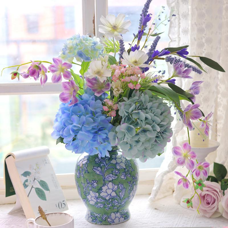 Ceramic Vase Chinese Retro Bottle Blue and White Porcelain Flower Vase Flower Arrangement Accessories Home Decoration
