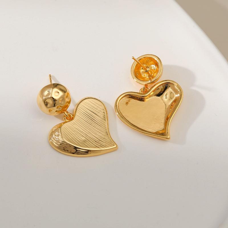 Vintage Solid Heart Pendant 18k Gold Plated Brass Fashion Stud Earrings