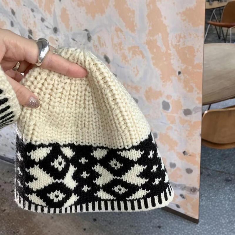 

Унисекс Вязаная Шапка-Бини Color-block