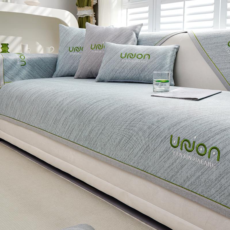 

Summer Embroidered Ice Silk Sofa Cushion New Summer Mat Seat Cushion Simple Non-Slip Leather Sofa Cover 70*70cm