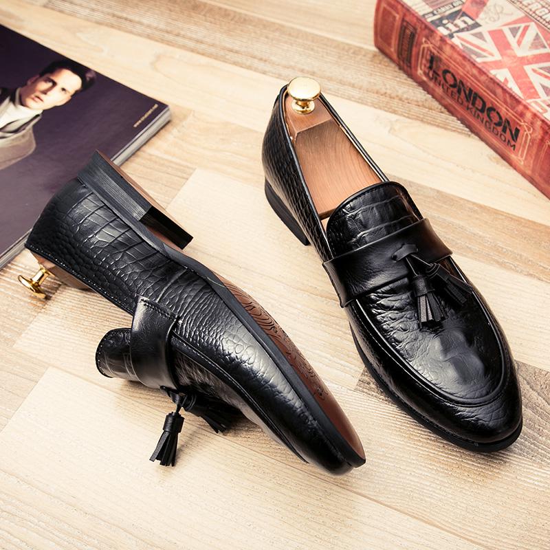 Men's casual leather shoes fashion  Moccasin Oxford driving loafers formal wear new Italian tassel shoes
