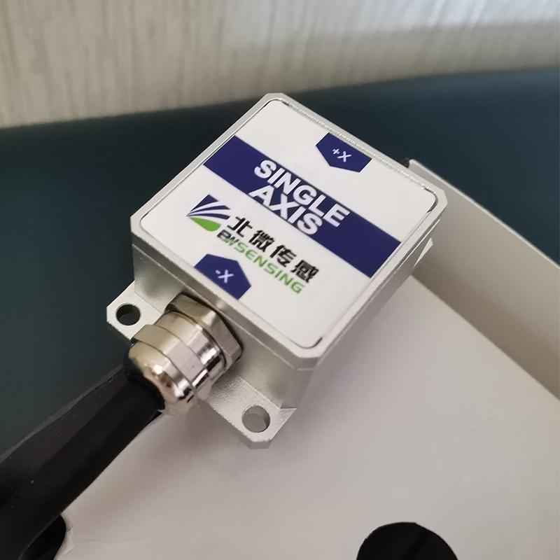 BWK217S Single Axis Inclinometer Tilt Angle Sensor Accuracy 0.2 Resolution 0.02 Degree( RS232 / RS485 / TTL / Modbus Optional ) RS232 Modbus BWK217S