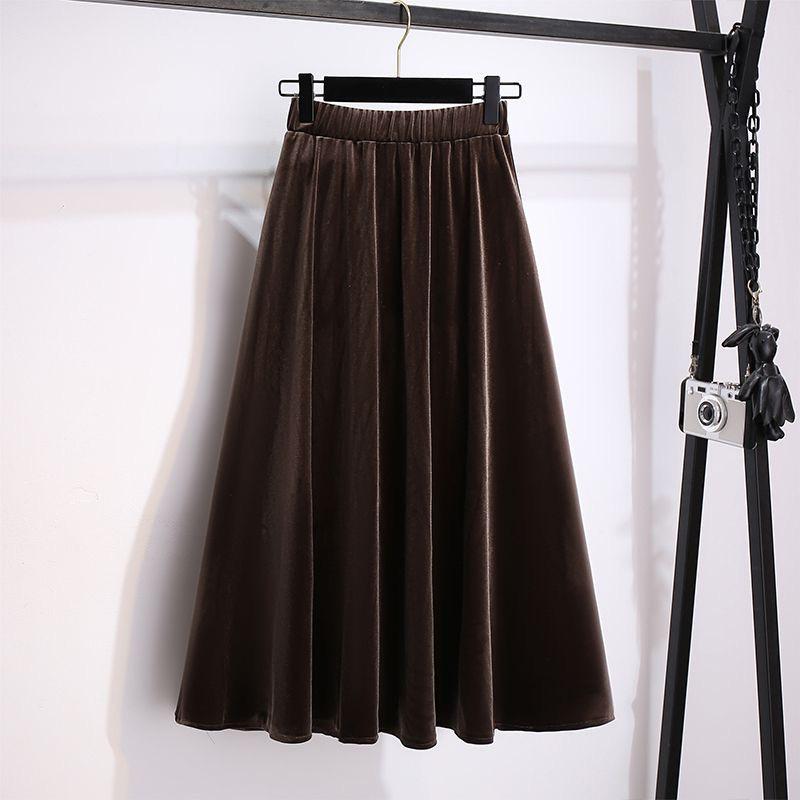 2024 Autumn/Winter Plus Size High-Waisted Gold Velvet A-Line Skirt with Elastic Waist - Slimming Long Skirt for Women