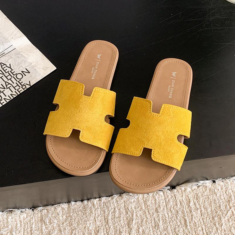 

In the summer of 2025, flat-bottomed one-character trendy drag wear retro Mori round head versatile skirt Birkenstock second uncle slippers 35 жёлтый