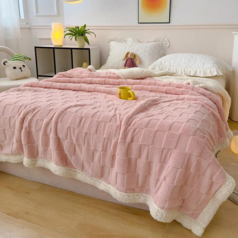 Checkerboard Faux Lamb Fleece Double Sided Blanket Soft Cozy Sofa Cover For Napping Multi-Purpose Machine Washable Bed Sheets
