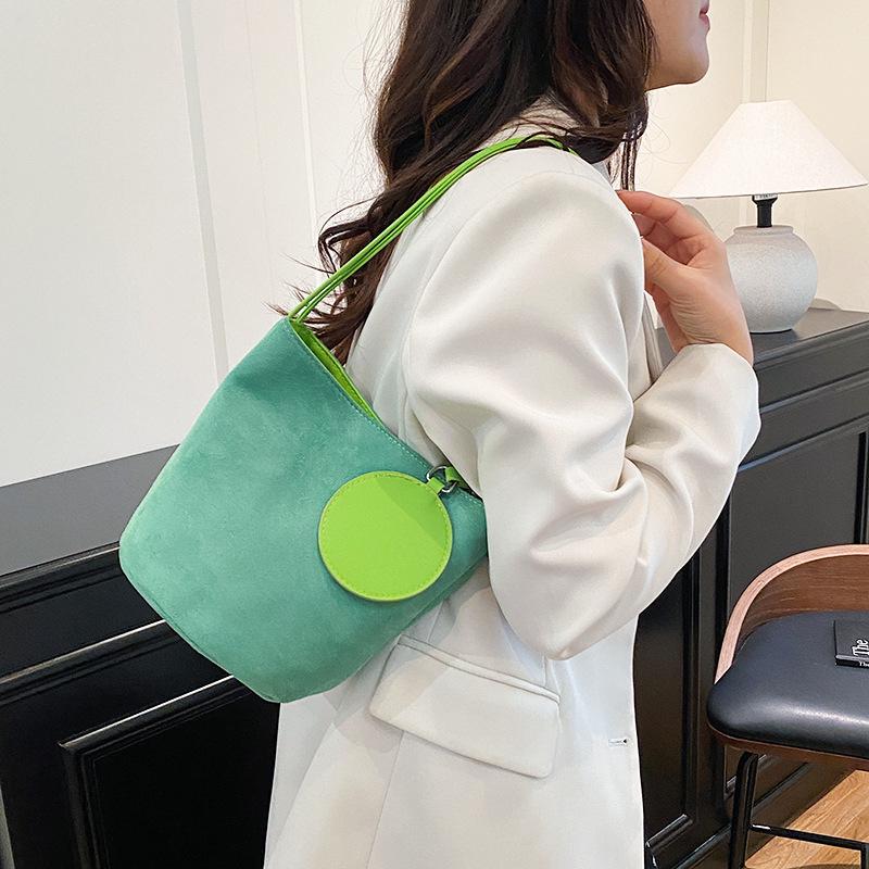 Borse a Secchiello da Donna in Pelle Scamosciata Monocolore Grande Capacità Versatili da Donna Sotto Braccio Tote Casual Borsa a Mano Femminile Portafoglio