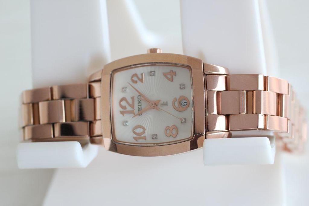 [USED] Working Seiko Lukia Watch 7N82-OEXO