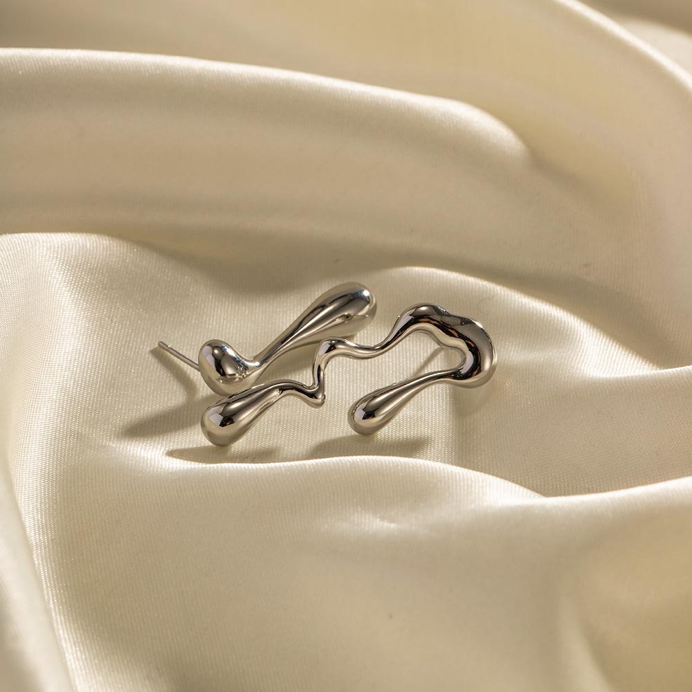 18K Gold-plated Stainless Steel Irregular Water Drop Shape Design Stud Earrings INS Versatile Geometric Earrings