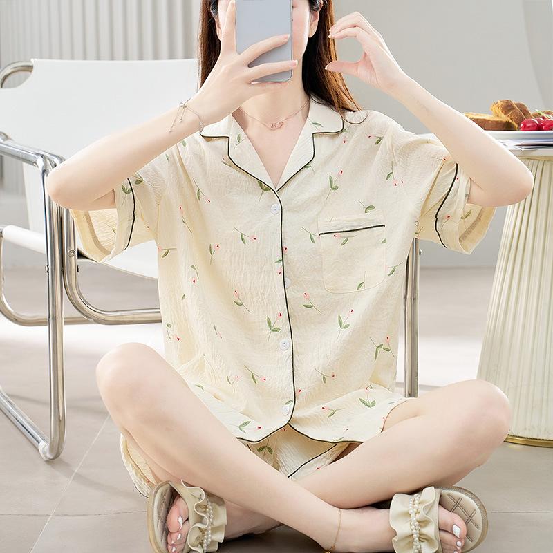 Summer fashion high-end pajamas printed short-sleeved shirts pajamas are comfortable and can be worn at home