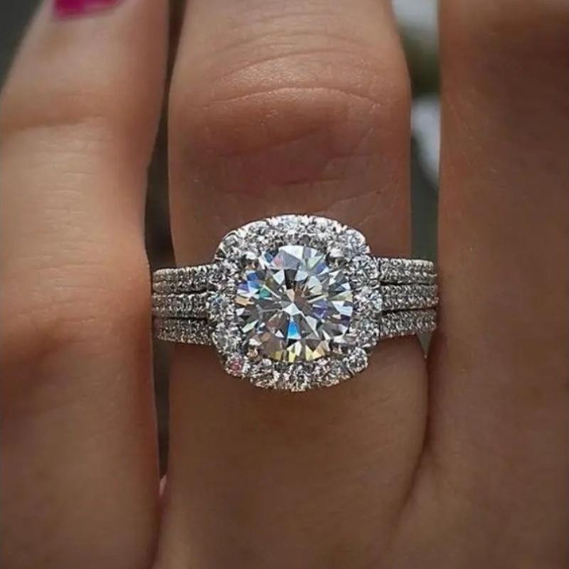 Sparkly Round Stone with Fine Diamond Ring for Valentine's Day, Thanksgiving and Other Holidays