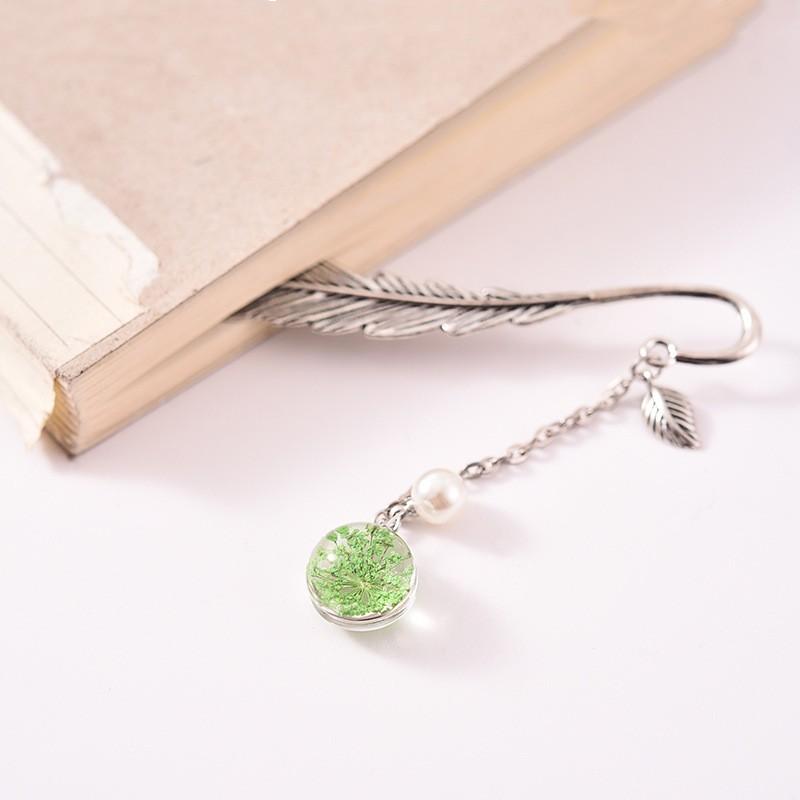 Creatieve Lichtgevende Boekenlegger Twaalf Sterrenbeelden Hanger Metaal Retro Blad Pagina-markeerder met Cadeau