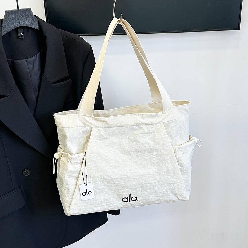 

Shoulder Bag, New Women s Bag, Cross-border Trend, Casual and Versatile, Simple and Large Capacity Yoga Candy Colored Handbag белый