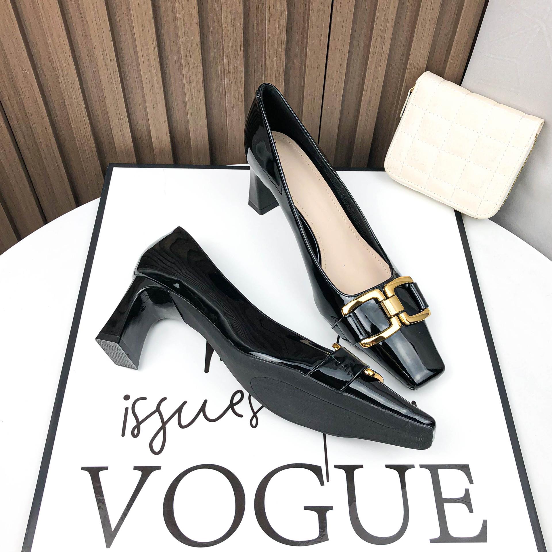 

- Square head high heels women s black soft leather professional thick heel not tired feet new autumn and winter retro temperament 40 [Spot]