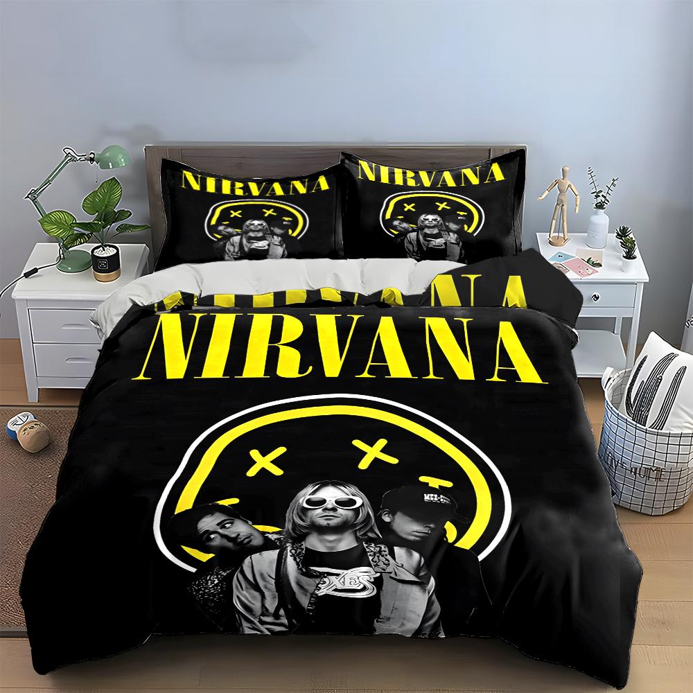 Set Biancheria da Letto Trapuntato Nero Banda Nirvana (1 copripiumino, 2 federe, piumino non incluso)