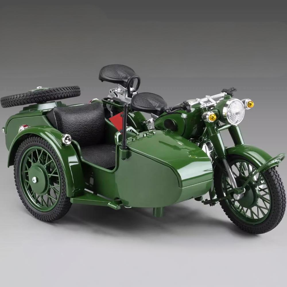 

1:10 Ural M72 USSR Sidecar Motorcycle Alloy Metal Diecast Model Motorcycle Sound & Light Trendy Toy Ornaments Decoration Collect