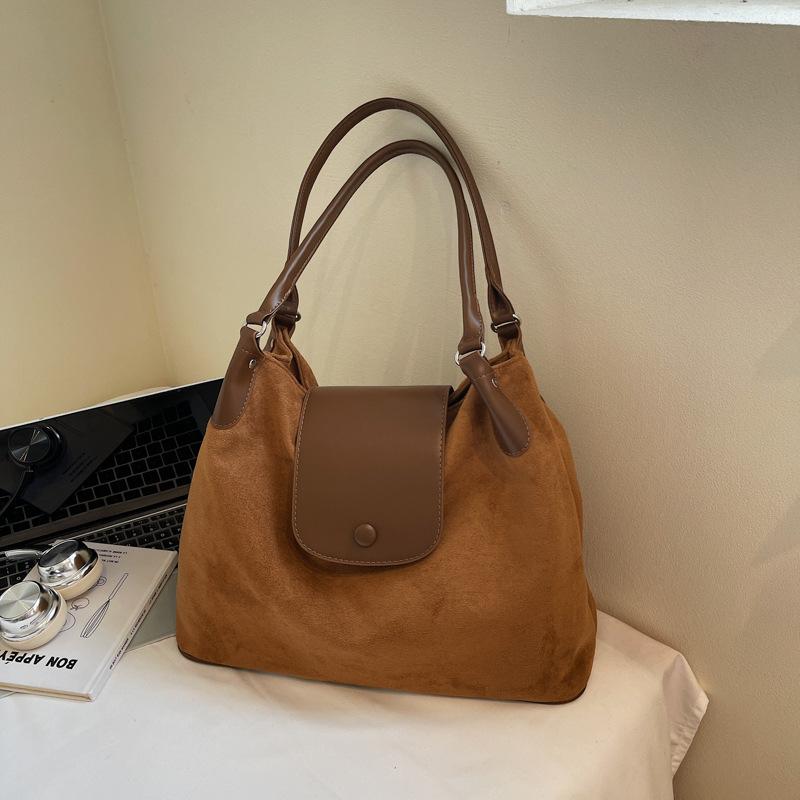 Bag women's new fashion shoulder messenger bag simple handbag large capacity tote bag underarm bag