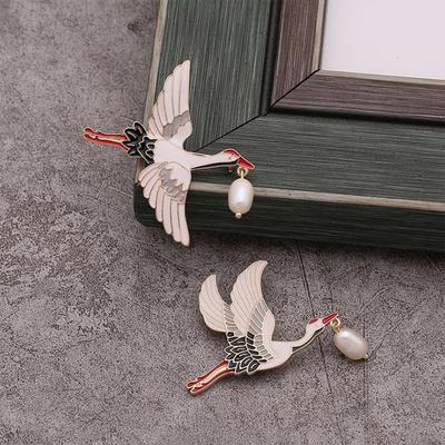 Retro Crane Brooch Ins Tide Creative Antique Metal Badge Chinese Style Flying Crane Pin Bag Clothes Decoration