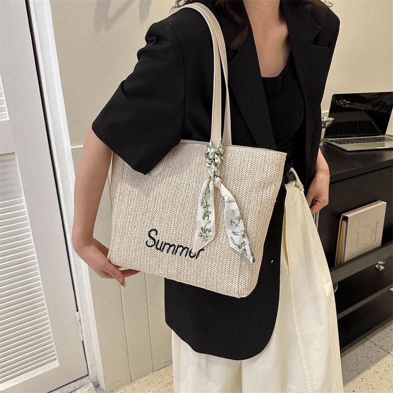 Large Capacity Tote Bag for Women's Summer Fashion Weaving Versatile Single Shoulder Commuting Bag
