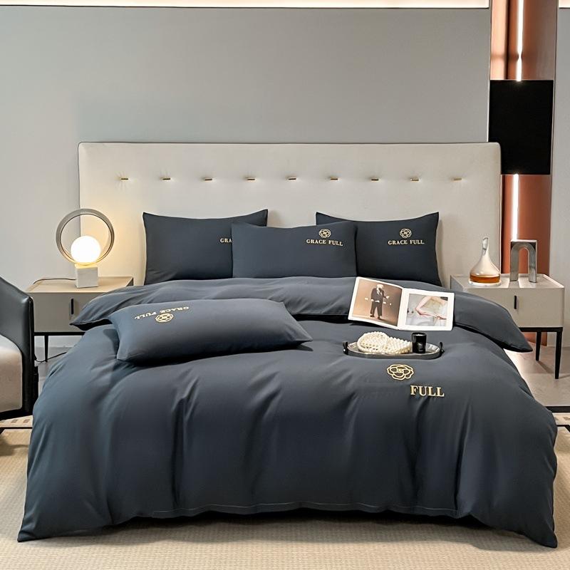 Light Luxury Polished Bedding Four-piece Set Thickened Solid Color Bed Sheet Quilt Cover Pillowcase