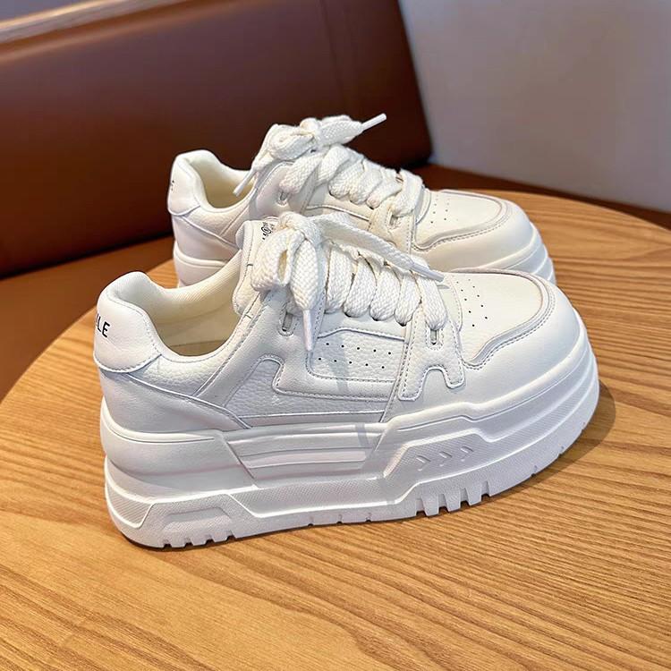 Soft leather platform white shoes children's 2025 spring and summer new high-value versatile heightening board shoes casual sports shoes