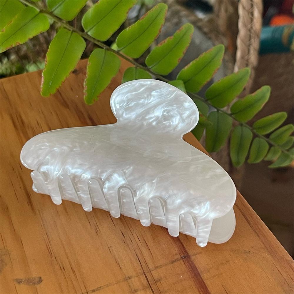 

Elegant Hair Claw Clips Acrylic Large Size Semicircle Shark Clip Simple Sweet Half Hair Women Hair Accessories