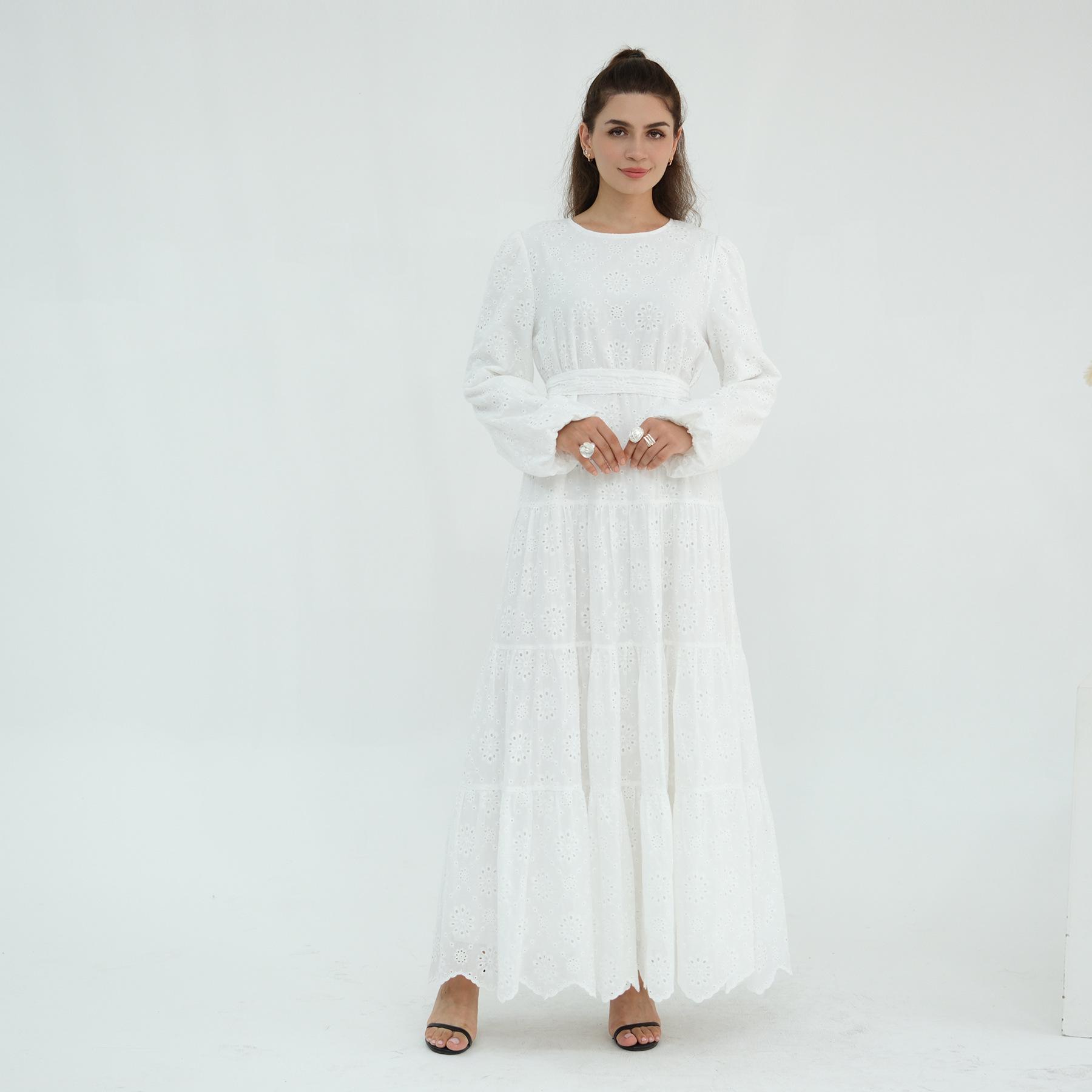 Aiyirui Plus Size Sleeveless Embroidered Hollow Dress 1066 M