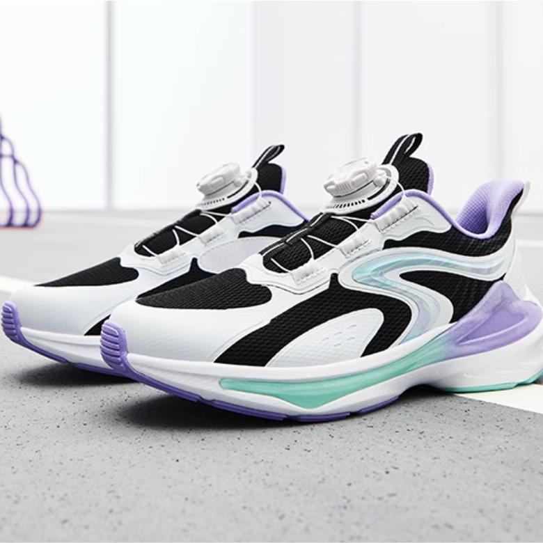 Anta Lightweight Shock Absorbing Low Top Kids Running Shoes Kids Sneaker White Black 322415508-3