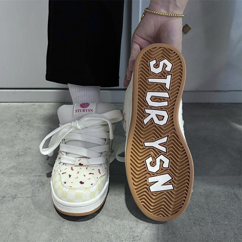 Korean Version 2025 New Student Leisure Niche Trend Board Shoes Women Ins Street Shooting Versatile Retro Comfortable Bread Shoes