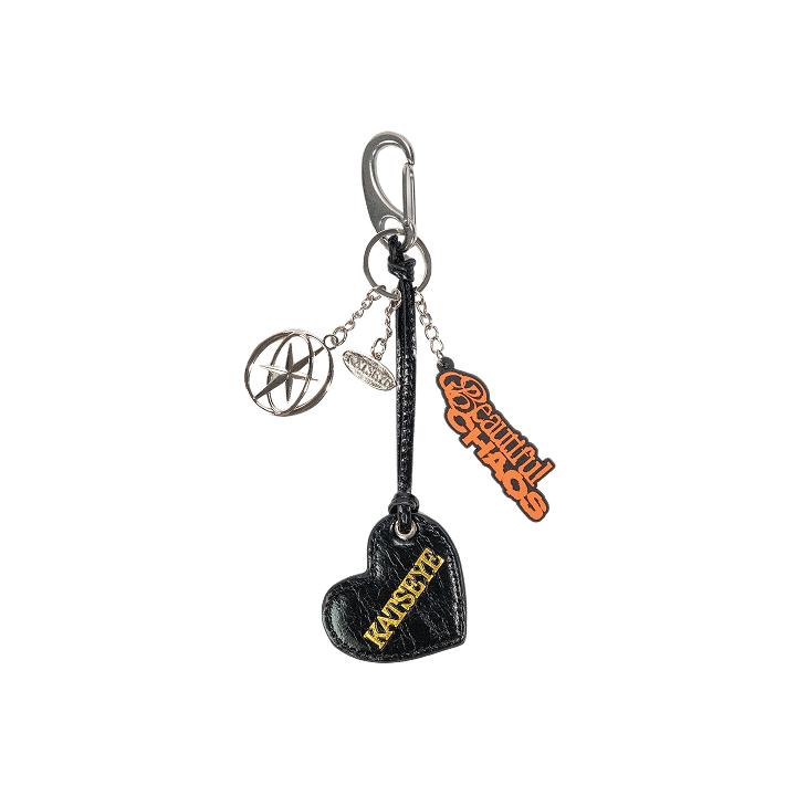 

KATSEYE [КРАСИВИЙ ХАОС] ОФІЦІЙНИЙ МЕРЧ (Набір фотокарток / Біндери / Футболка / Брелок) Keychain