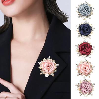 Women Brooch 3D Rose Leaf Faux Pearl Rhinestone Lapel Collar Pin Bag Scarf