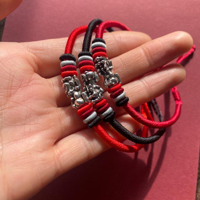 Pixiu Red String Bracelet: Handmade Tibetan Silver Wealth-Attracting Charm