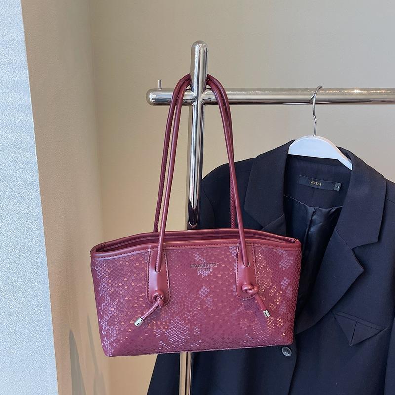 Premium foreign gas bag women's large capacity 2025 new niche summer snakeskin pattern shoulder underarm bag tote bag