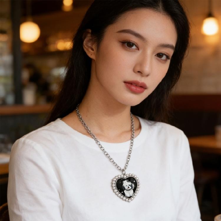 Fashionable 81Cm Long Necklace Designed With Cats And Dog Charm Great For Casual Outings
