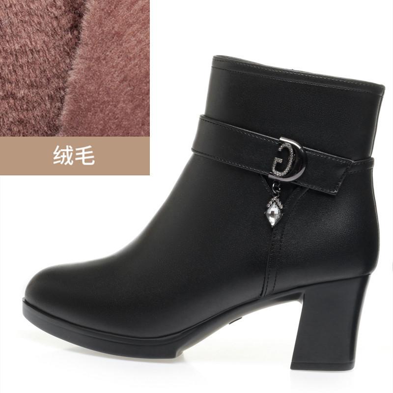 

Элегантные женские туфли на блочном высоком каблуке, женские трендовые зимние полусапожки из шерсти, из мягкой кожи, теплые меховые ботильоны для офиса, для мамы 43