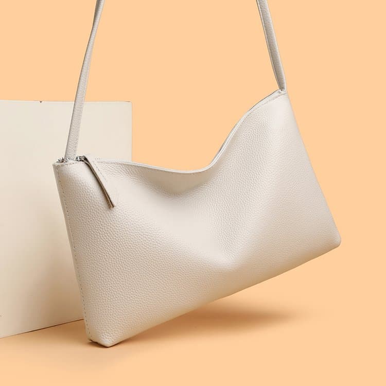 Lightweight pleated large capacity daily versatile leather underarm bag