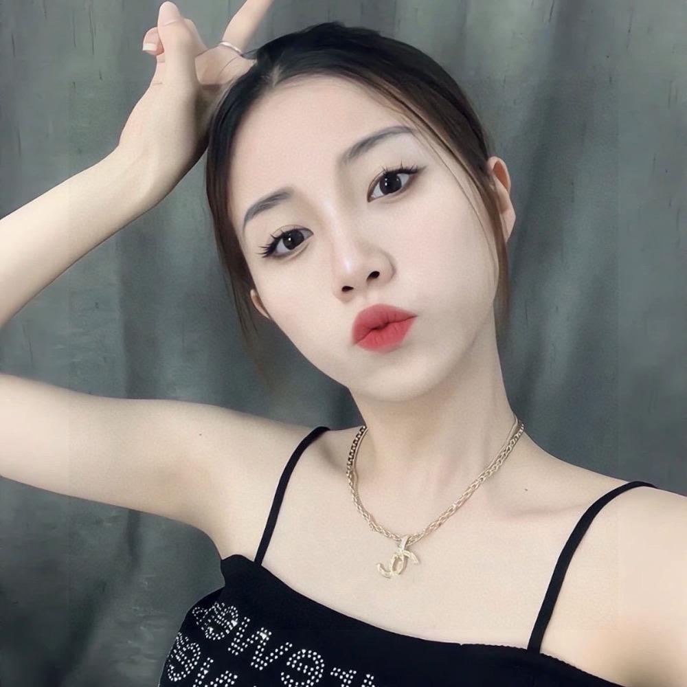 Xiaoxiangfeng Classic Necklace, New Embossed Letter Double-layer Necklace, Seiko High Version, Adjustable Length