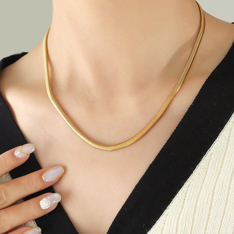 Gold-Plated Minimalist Snake Bone Chain Necklace - Hot-Selling European & American Jewelry